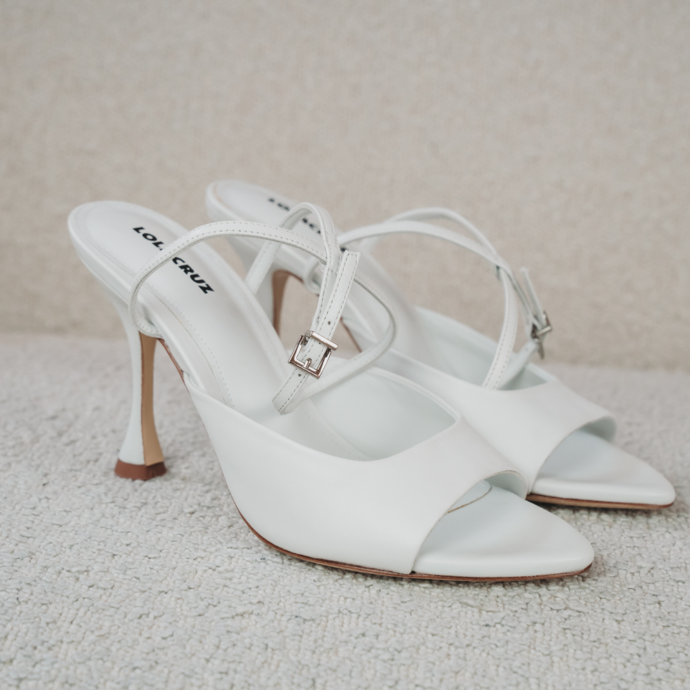 LOLA CRUZ KAIRA | WHITE