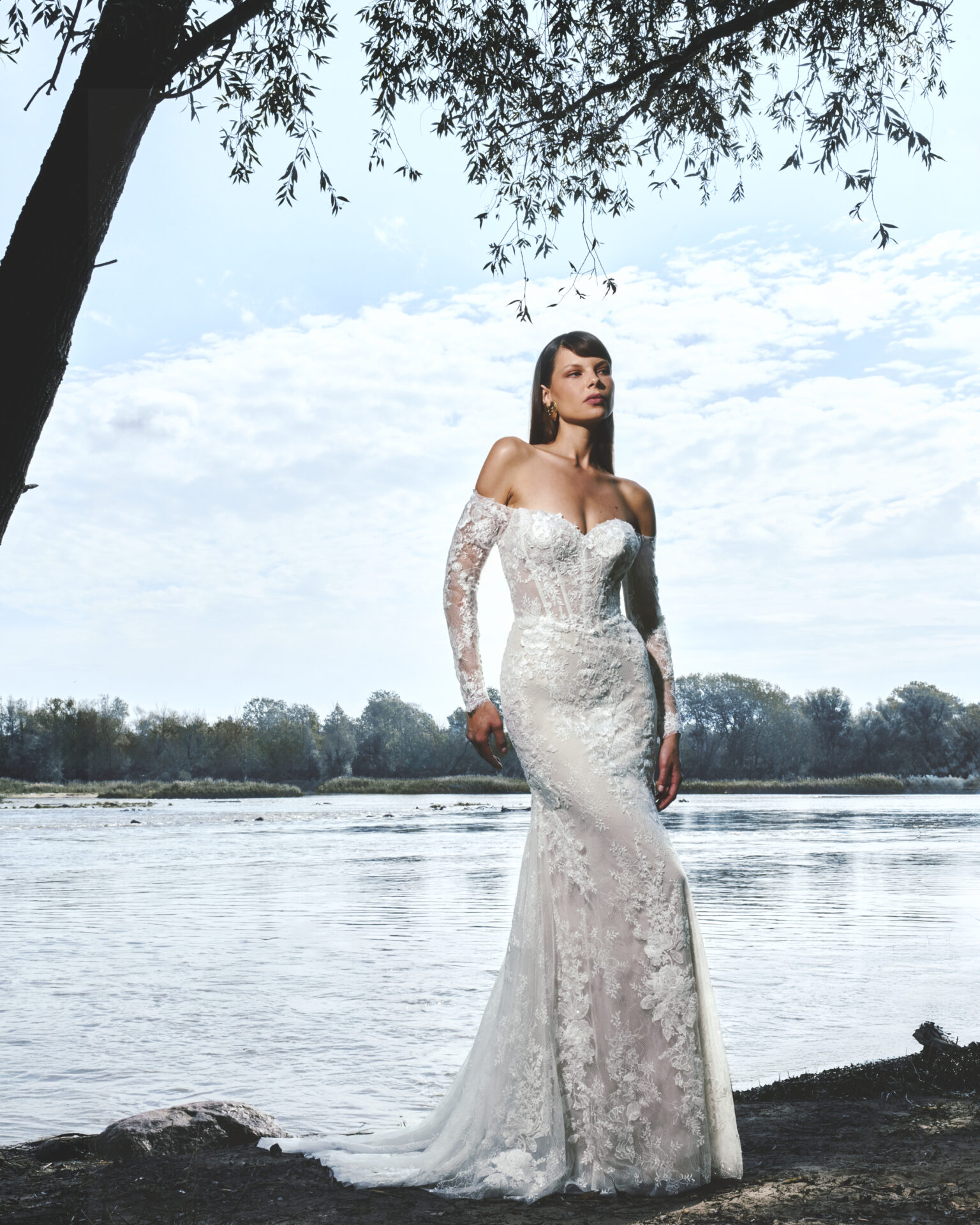 Brautfreundin Brautmode Mönchengladbach MAmy Love Meerjungfrau Brautkleid mit langen Armen Spitze