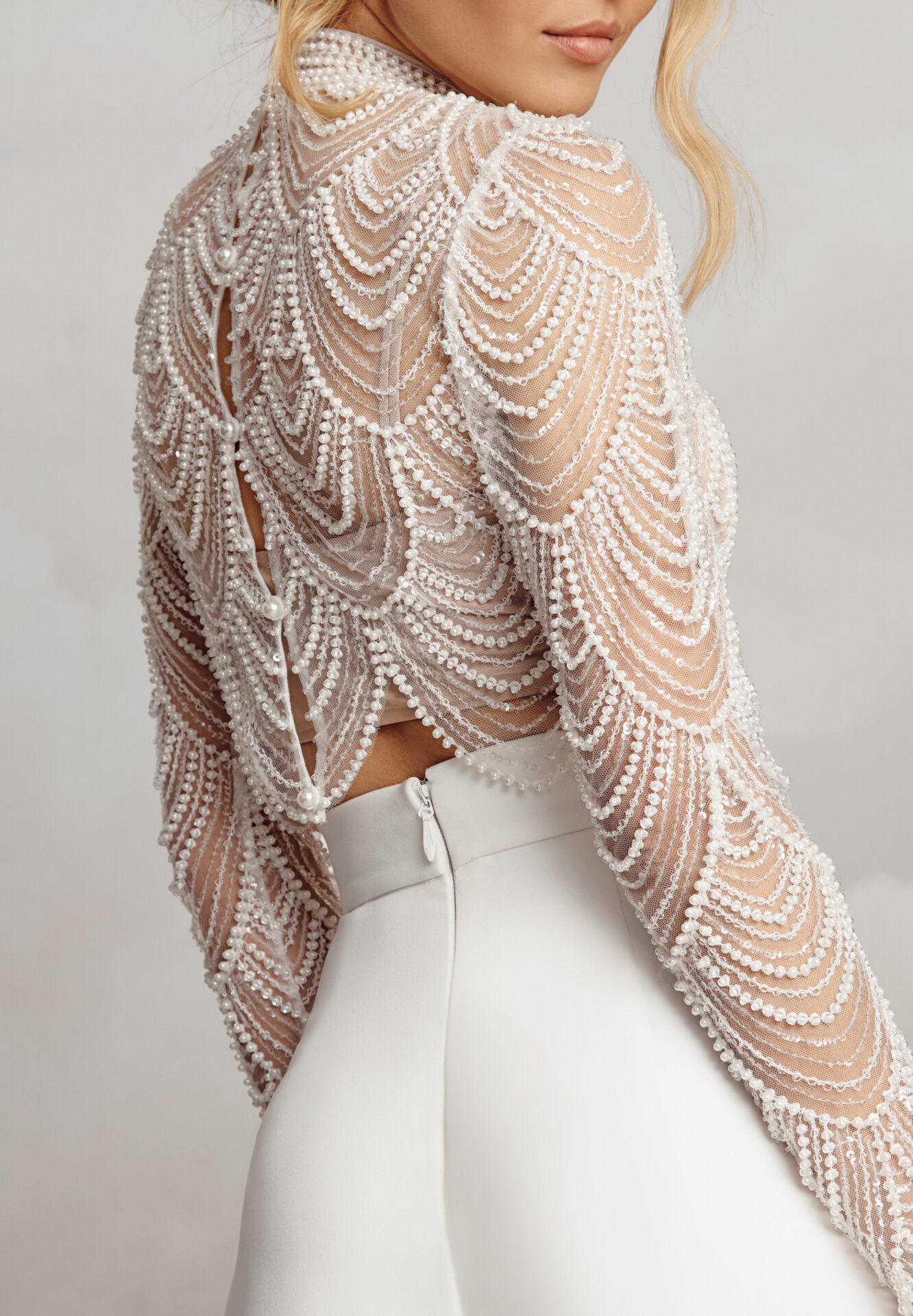 Brautfreundin Brautmode Mönchengladbach Brautoberteil Perlen Catherine Deane