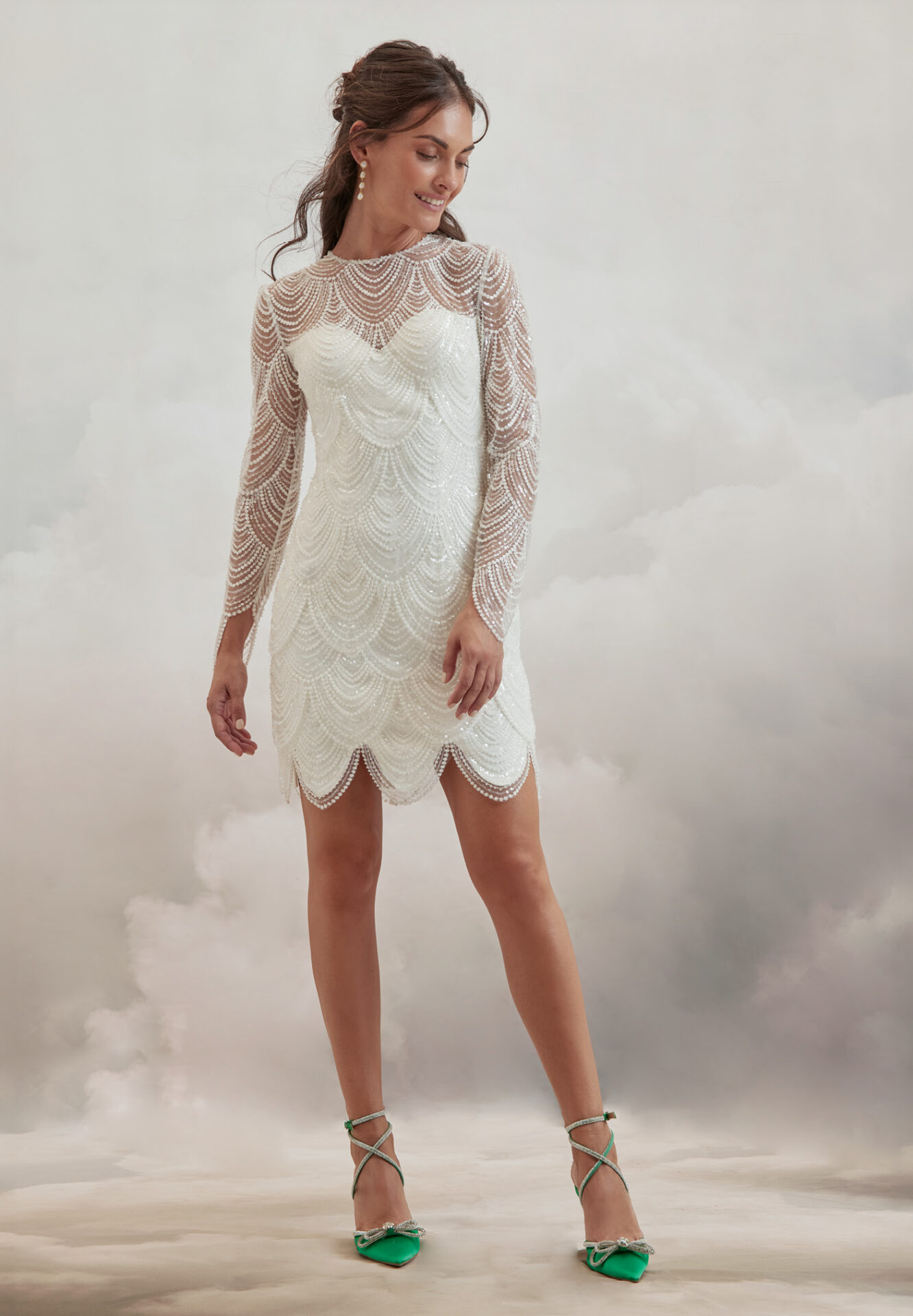 Brautfreundin Brautmode Mönchengladbach NRW kurzes Perlen Brautkleid Catherine Deane