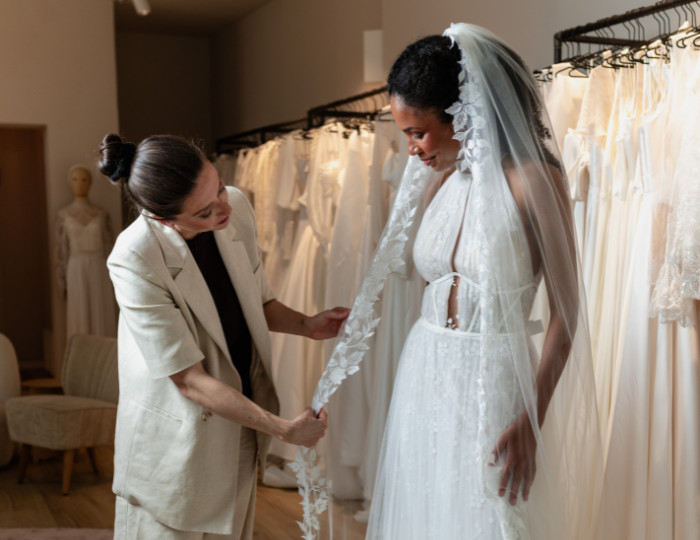 Brautkleidansprobe Mönchengladbach NRW gebührenfrei Standesamt oder Brautkleid viele Stile