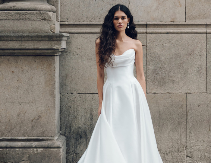 Brautfreundin Brautmodeboutique Mönchengladbach NRW Brautkleidstil Clean-Schlicht