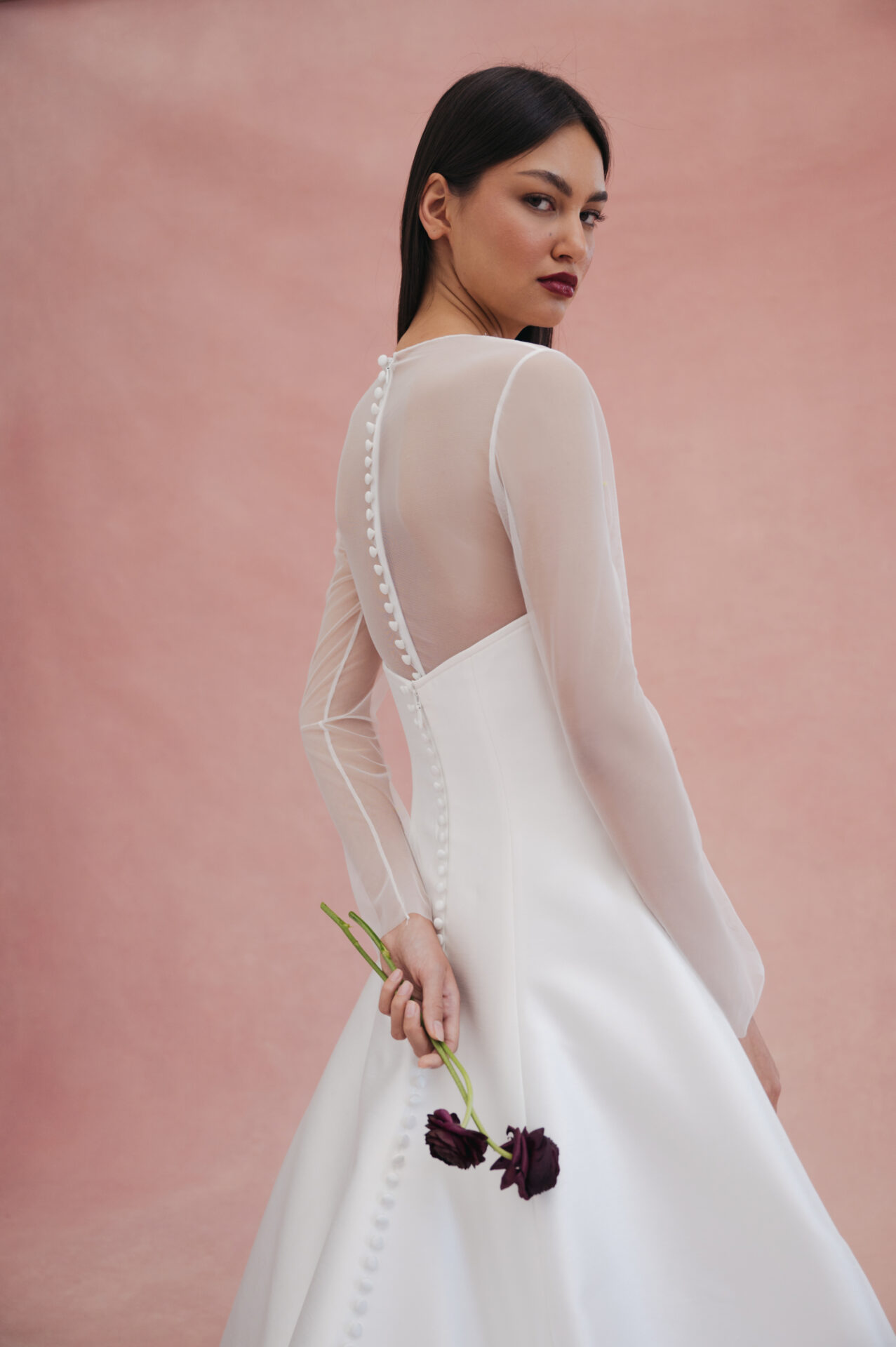 Modernes Brautkleid Jenny Yoo mit Topper