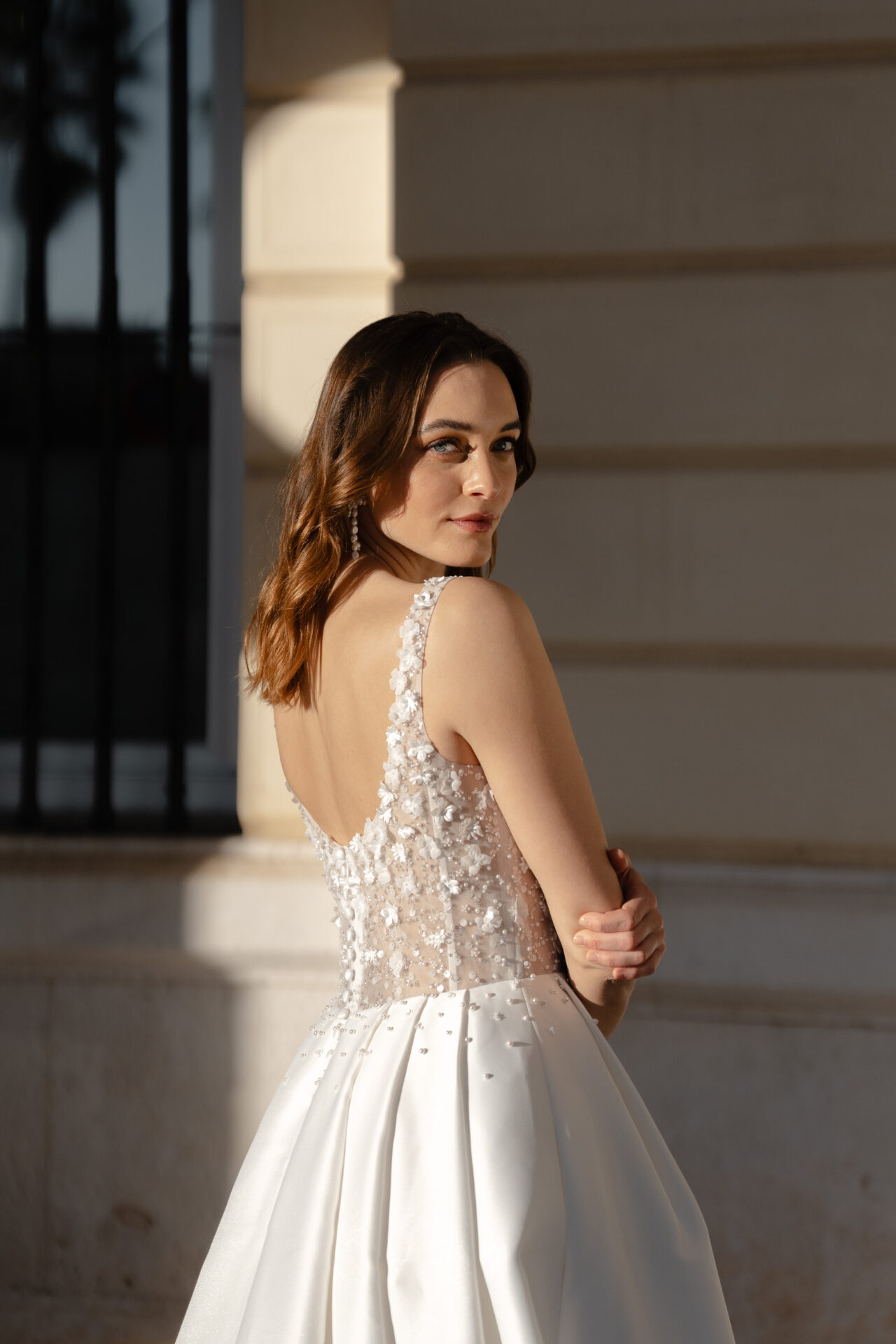 Brautfreundin Marylise Brautkleid Mikado Perlen Romantisch