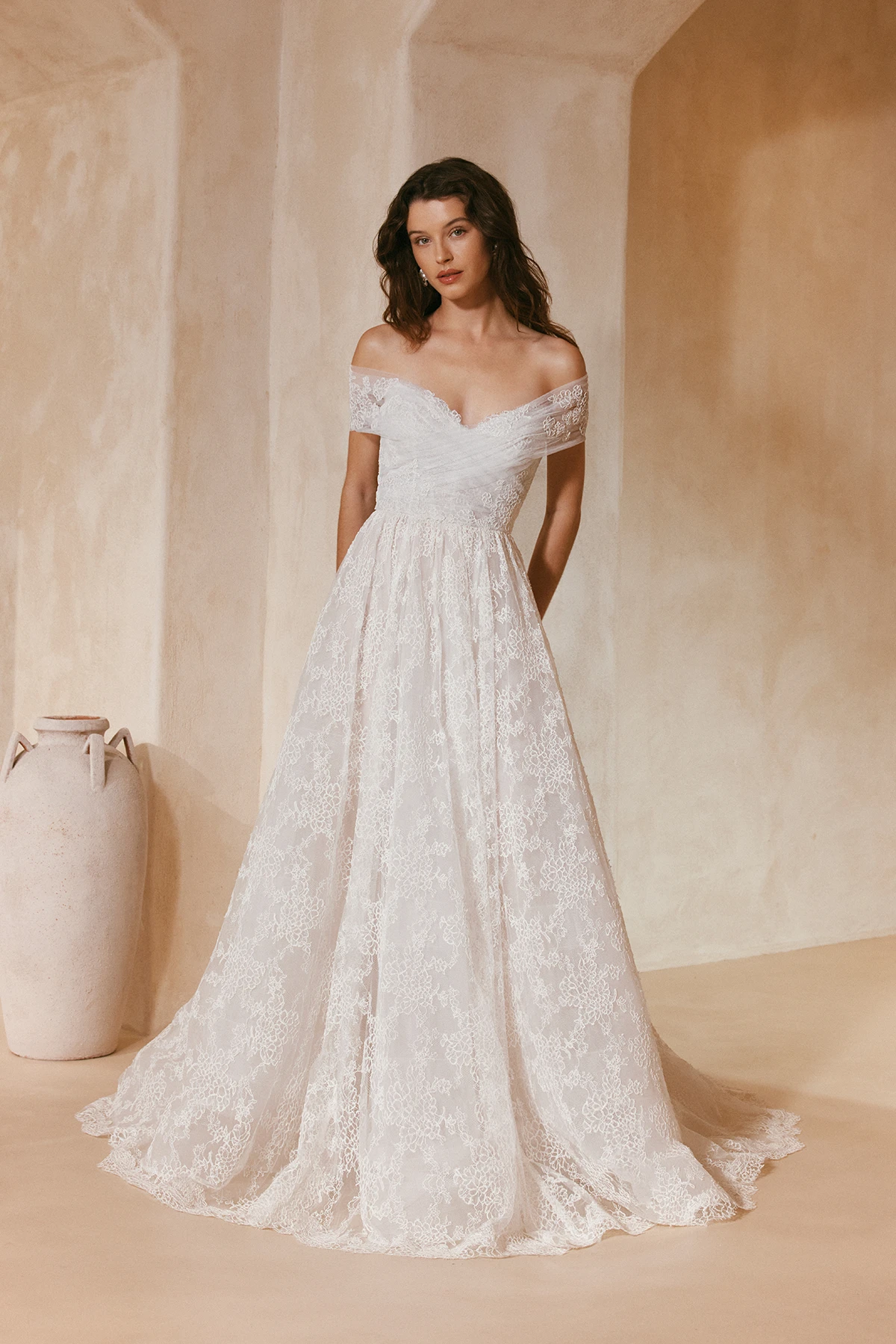 Brautkleidstil Boho Nude Spitzenkleid
